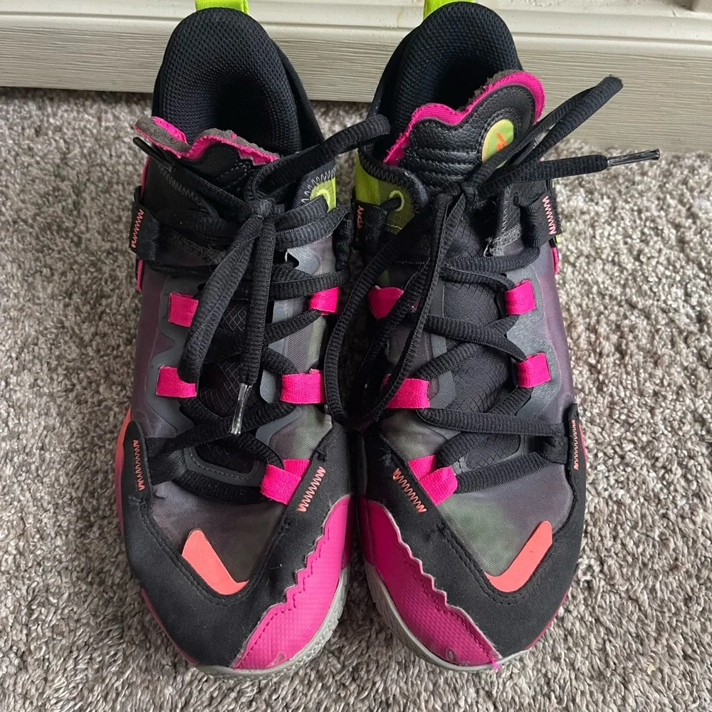 Air Jordan Why Not Zer0.5 'Raging Grace' shoes size 5.5Y